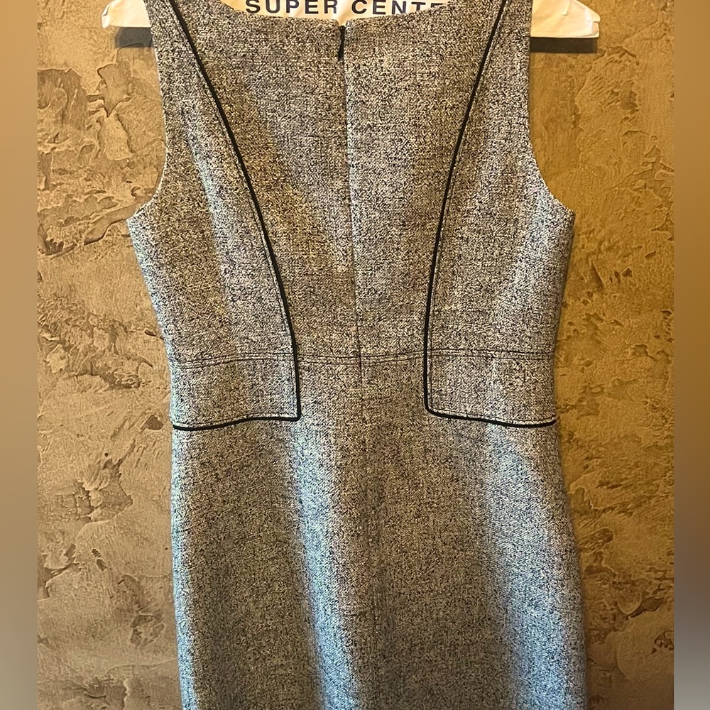 NWOT White House Black Market Dress. Size 2.